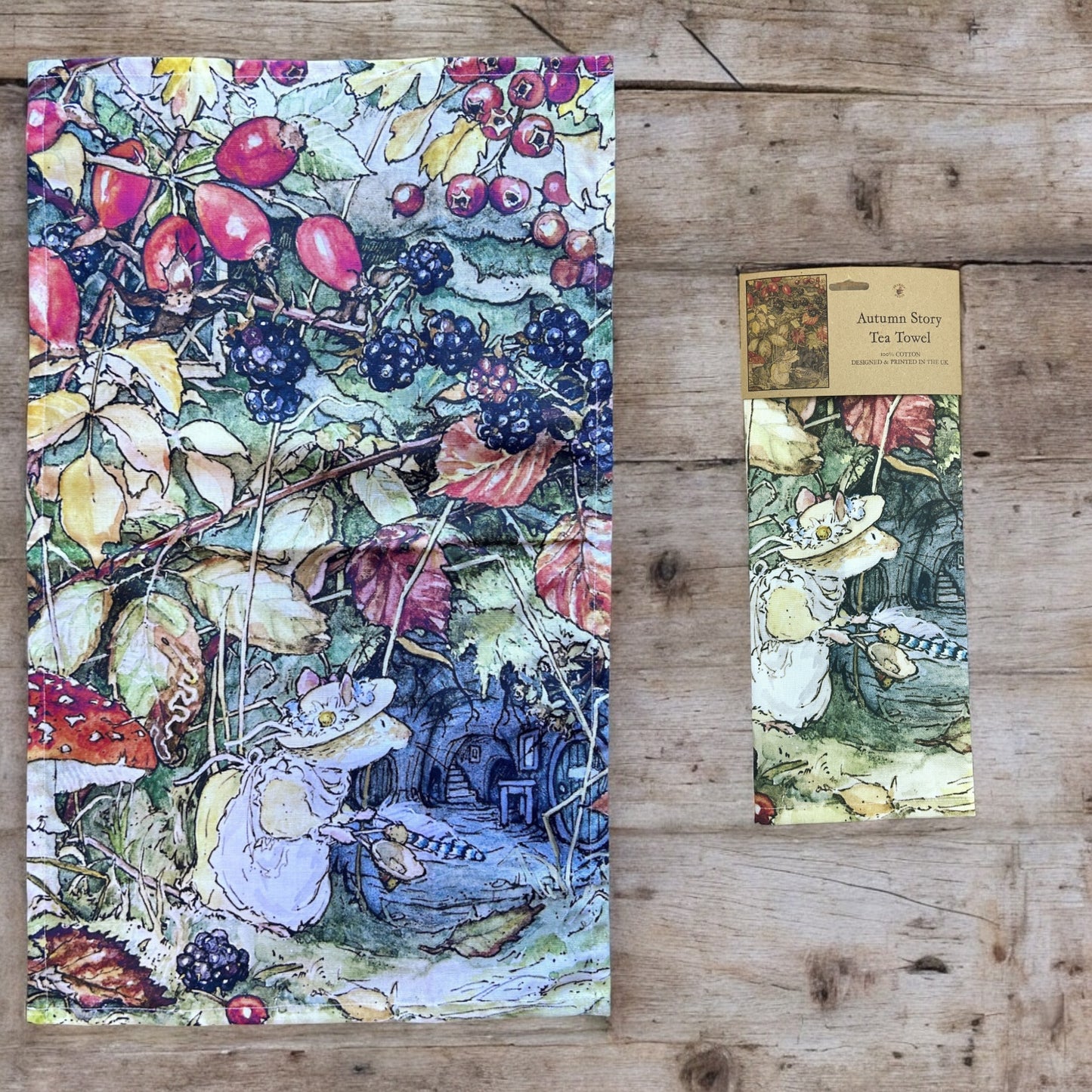 Brambly Hedge Tea Towel